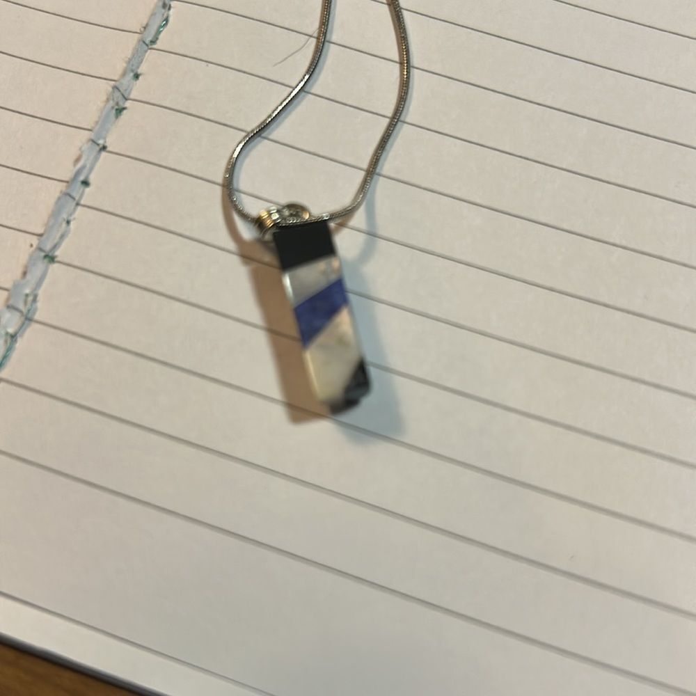 Fun necklace - Picture 3 of 3
